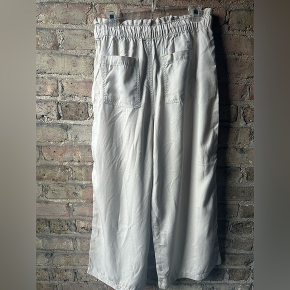 LOFT Cream Women's Joggers - Picture 2 of 6